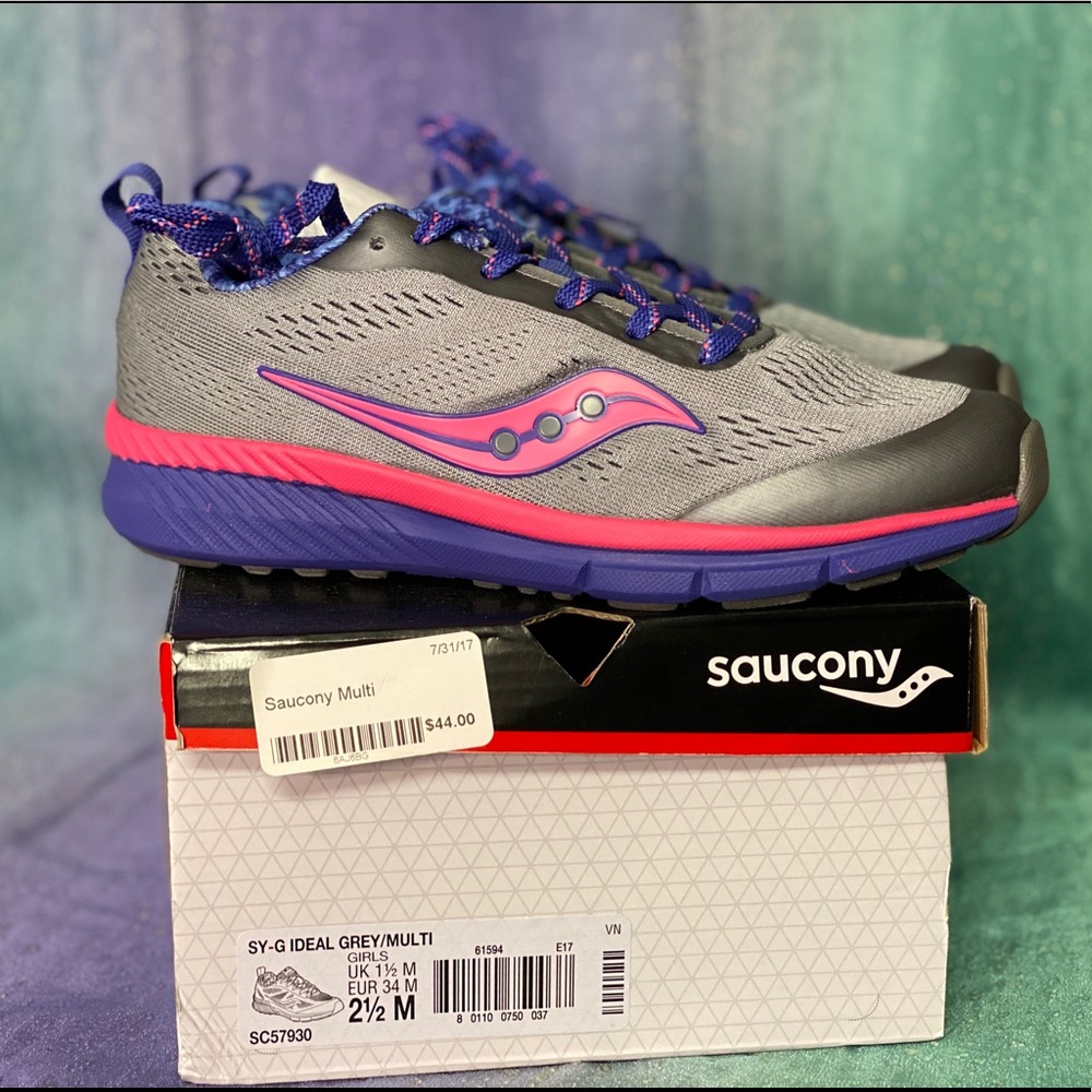 Saucony gray pink purple shoes